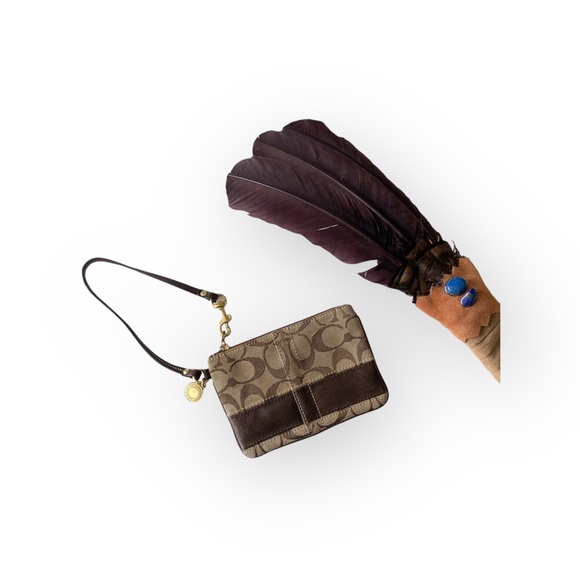Coach ❃ Signature Monogram Jacquard Wristlet Clutch Bag ❃ Leather Trim ❃ Khaki ❃ - Picture 3 of 16